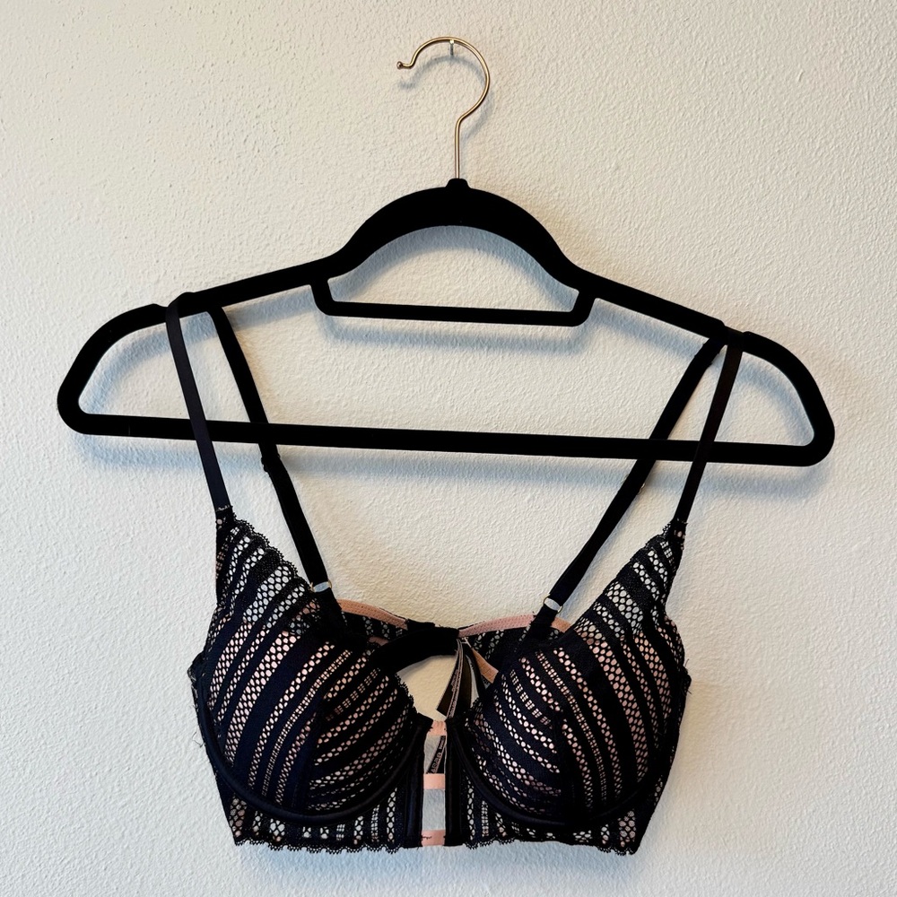 Victoria's Secret bra | 34C | Black and Pink Lace, NWT